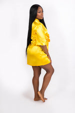 Load image into Gallery viewer, Satin Robe in Yellow
